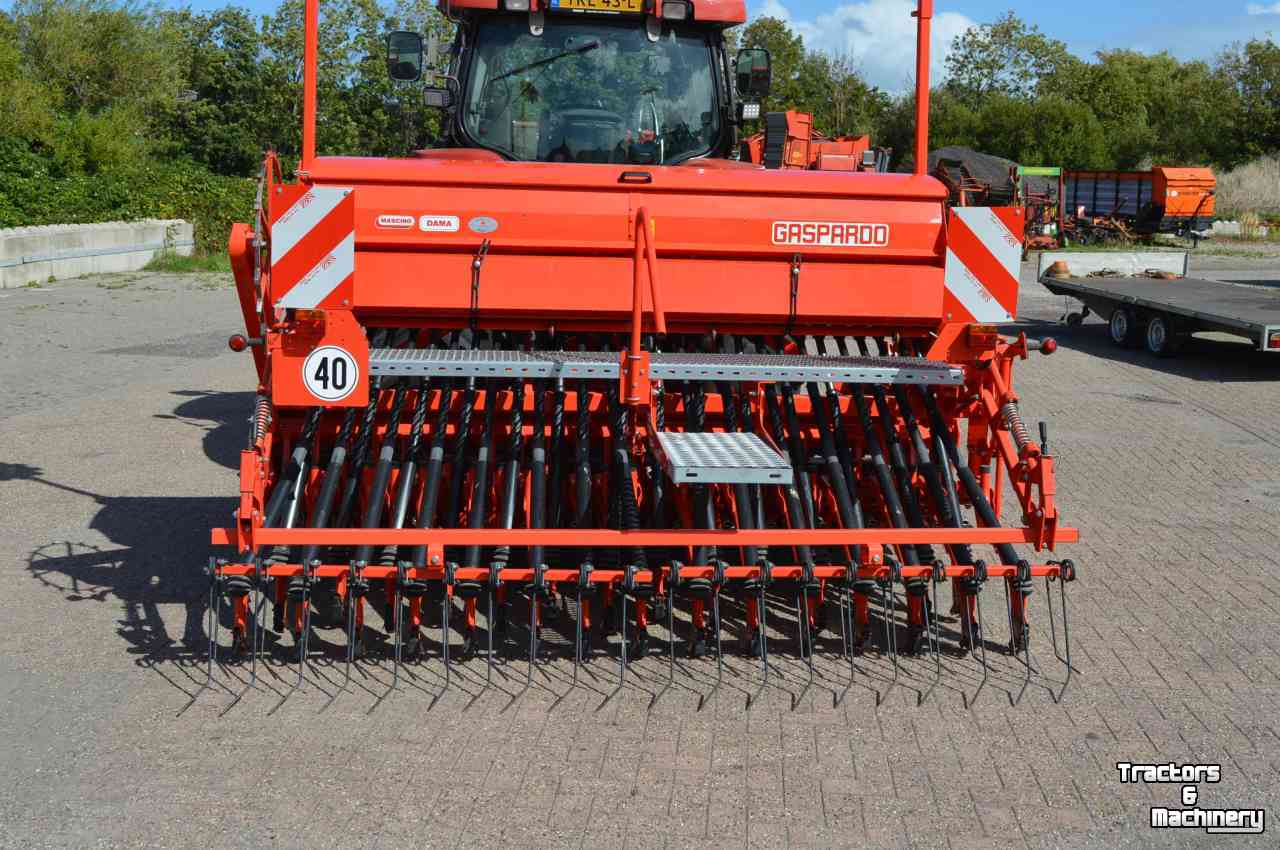 Drillmaschine Maschio DM 3000 Combi + Dana 300 29 met breedzaaikouter