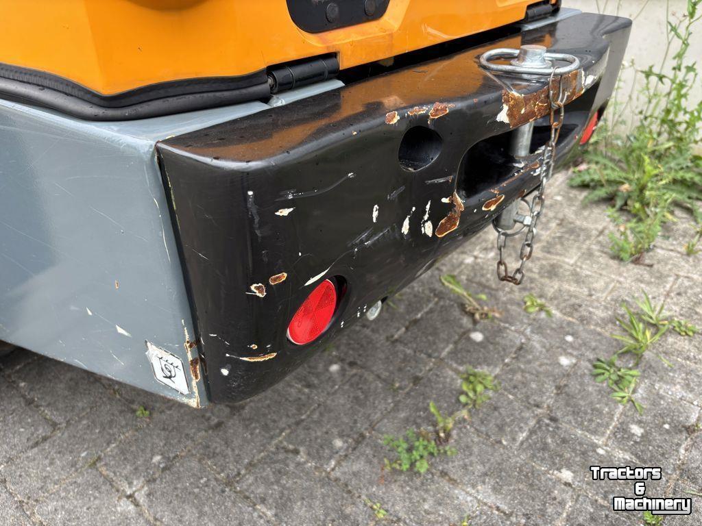 Radlader Giant G2300HD