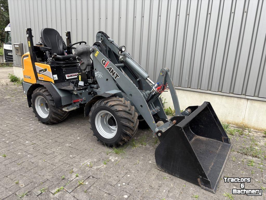 Radlader Giant G2300HD