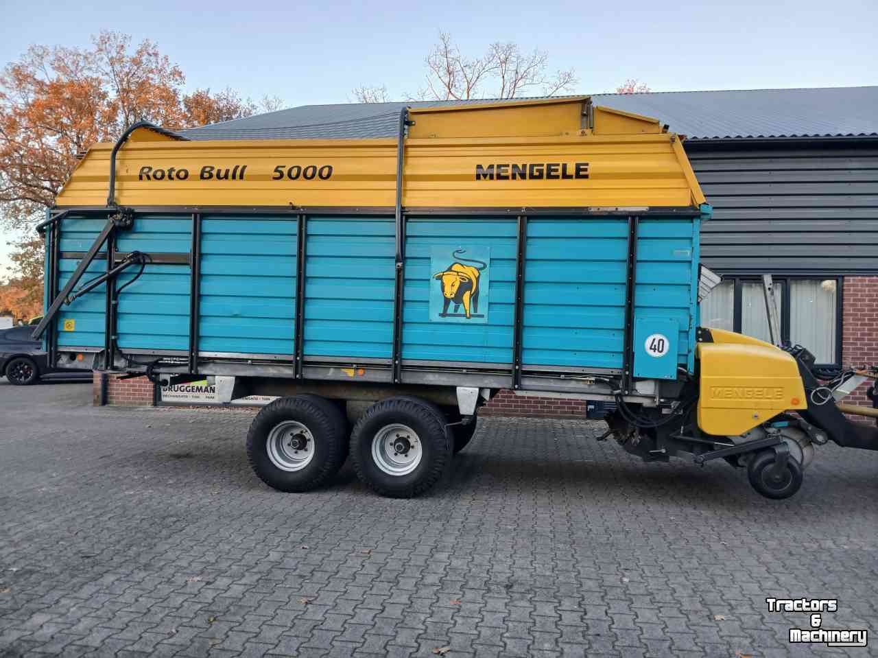 Lade- und Dosierwagen Mengele Rotobull 5000