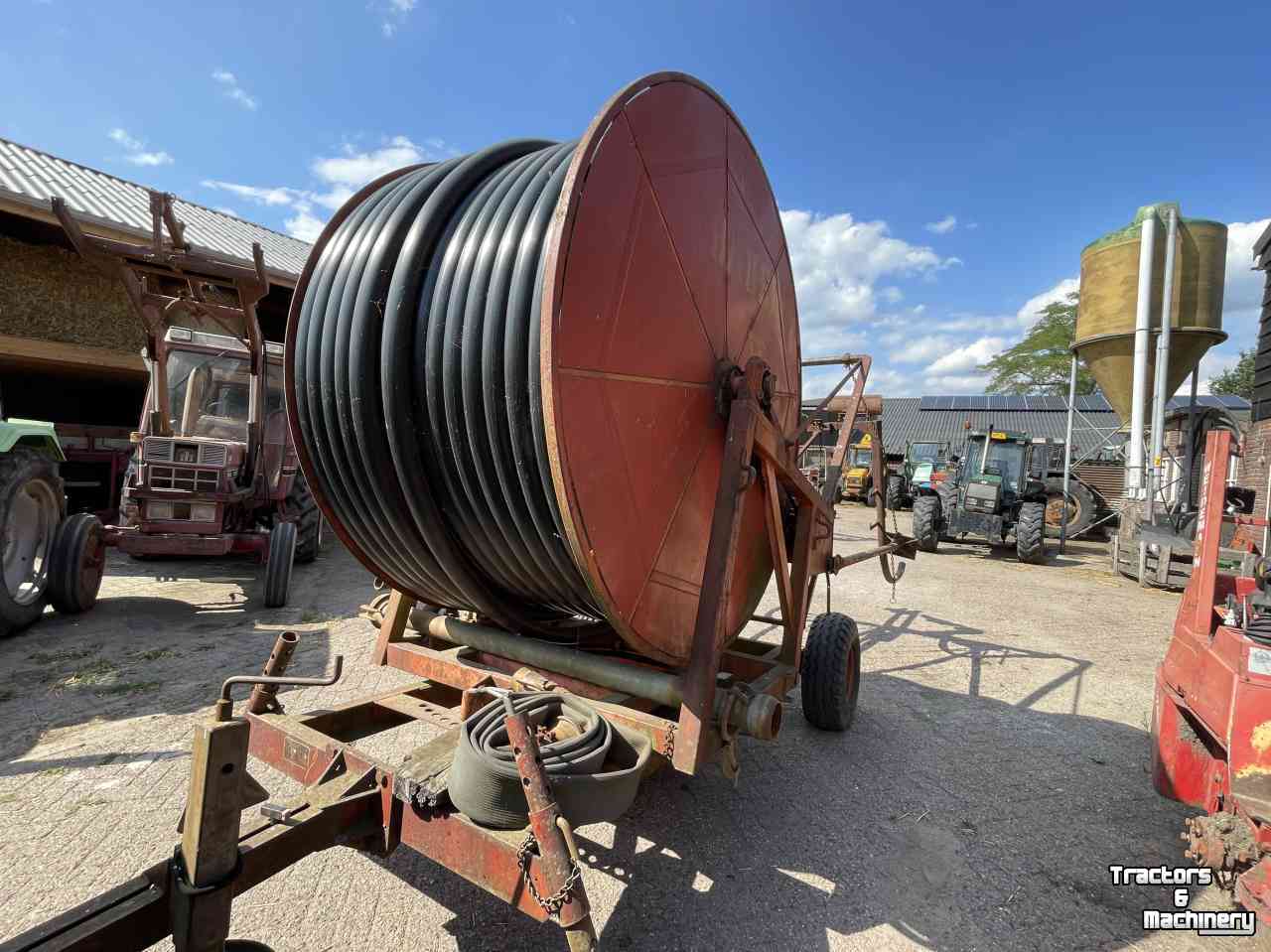 Beregnungsmaschine Bauer 82/330