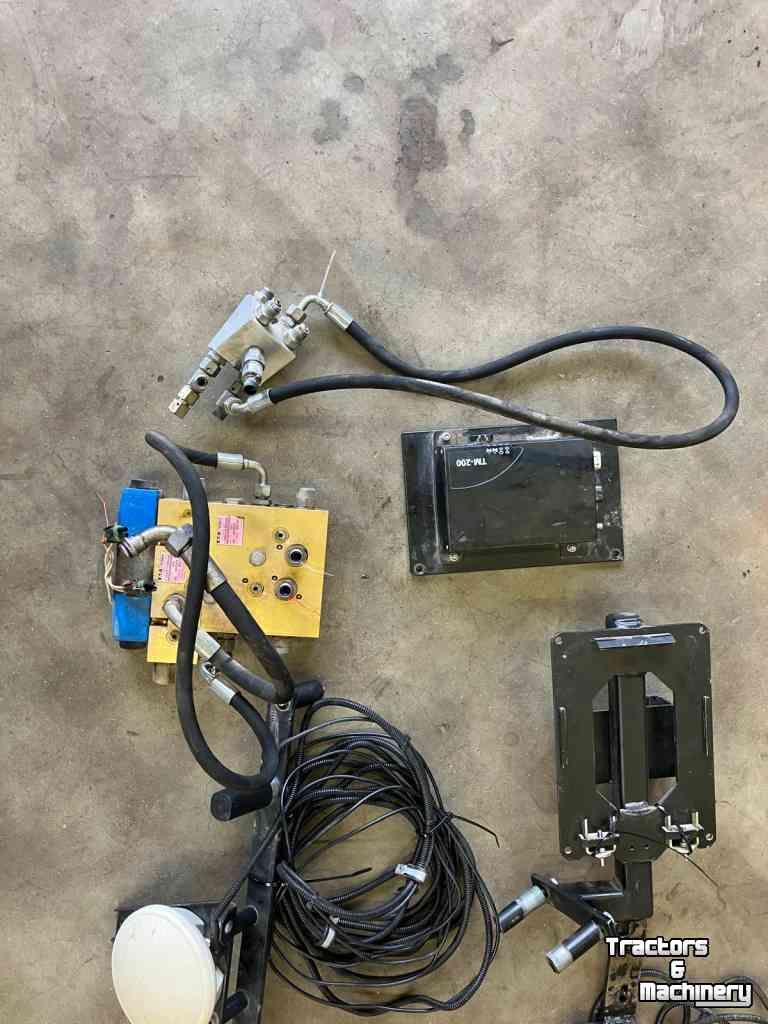 GPS Lenksystemen und Zubehör Trimble FMX voorbereiding hydraulisch