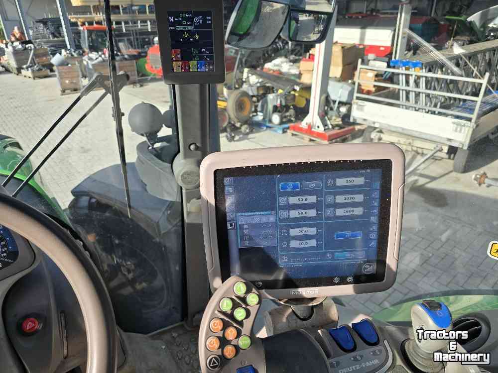 Schlepper / Traktor Deutz-Fahr 6215 TTV