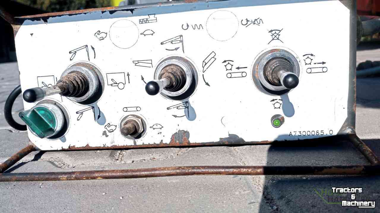 Strohverteiler für Liegeboxen Kuhn Minotor stroblazer strostrooier