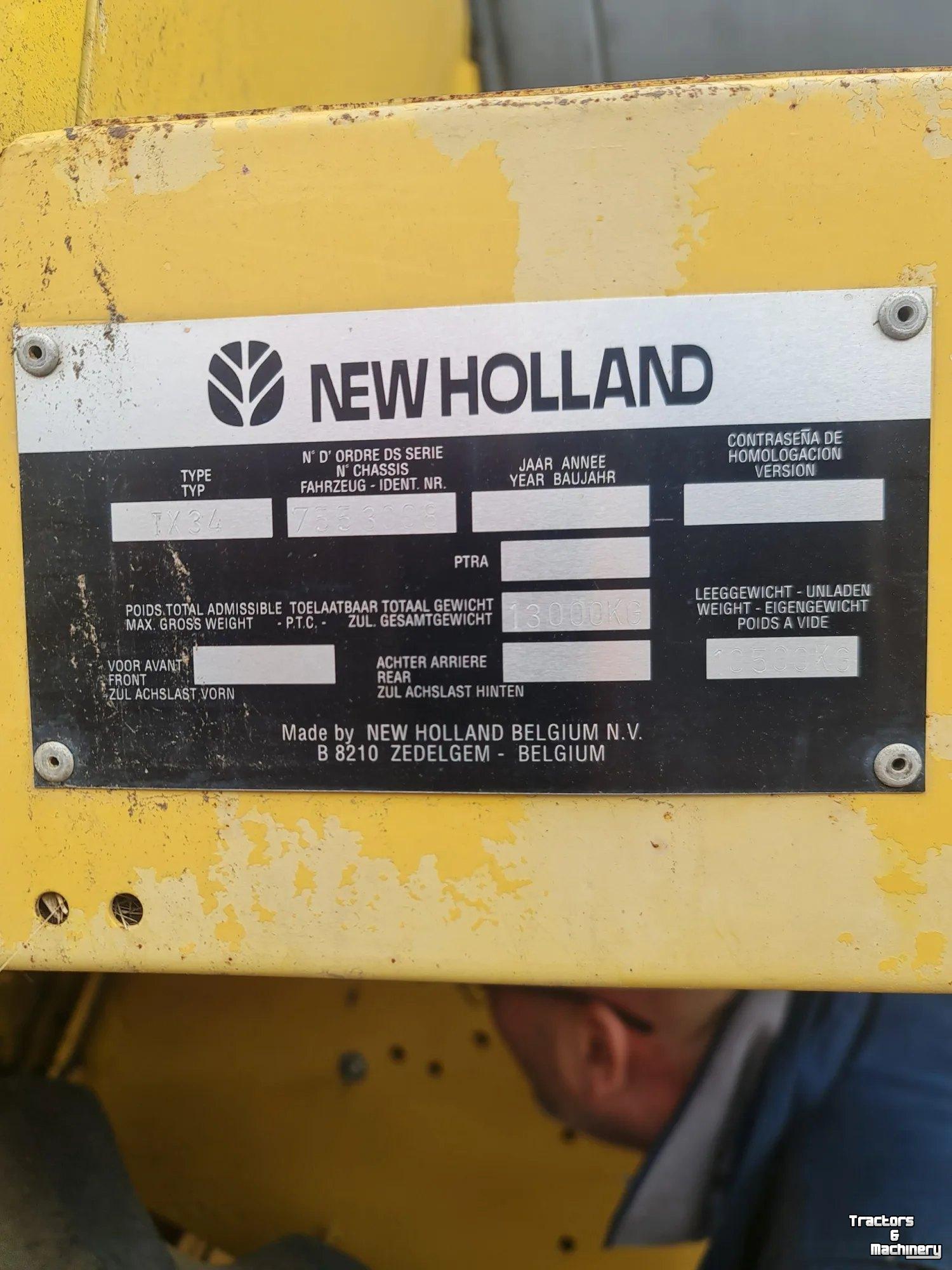 Mähdrescher New Holland TX34 MAAIDORSER