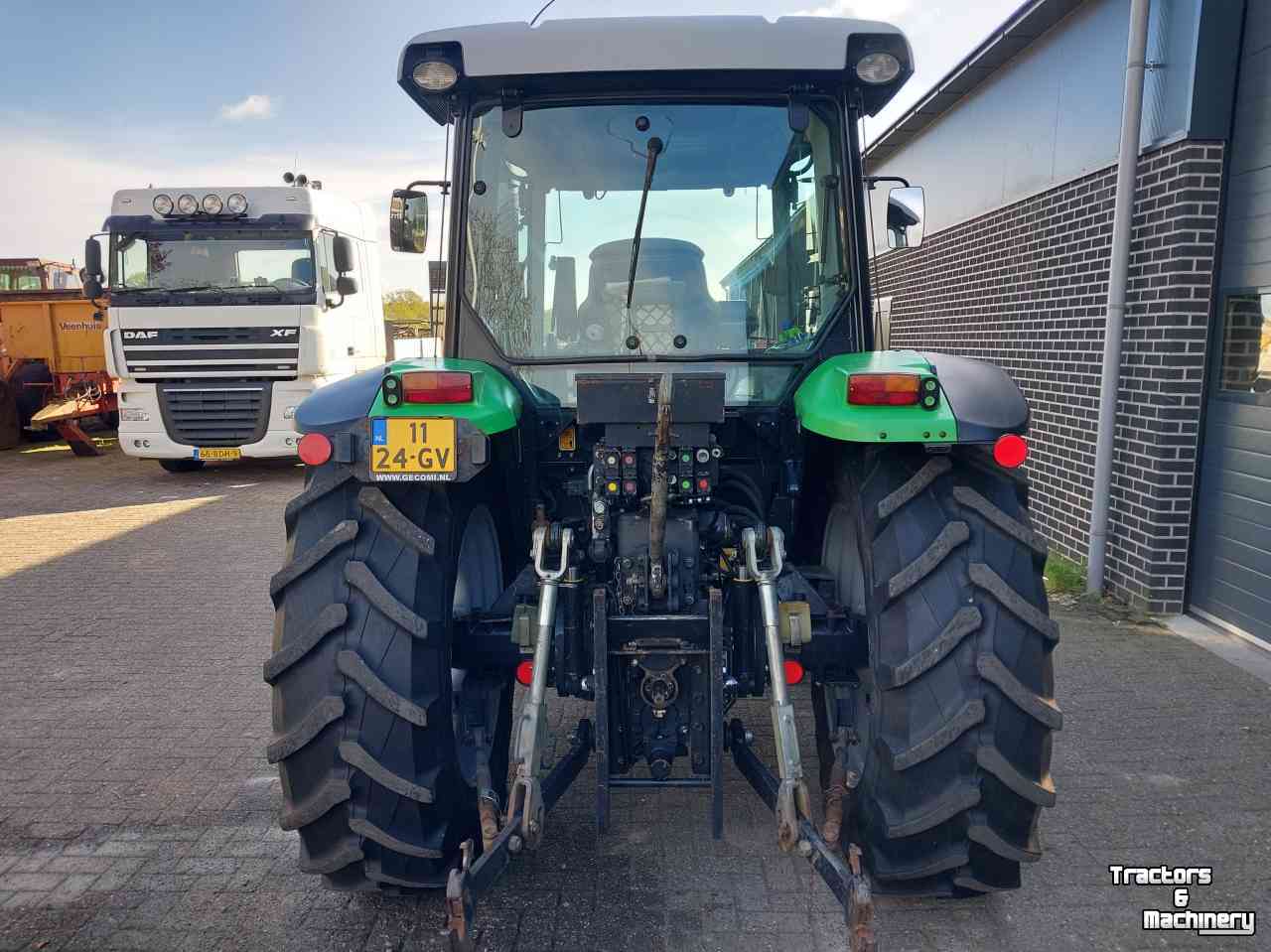 Schlepper / Traktoren Deutz-Fahr Agrofarm 430 TTV