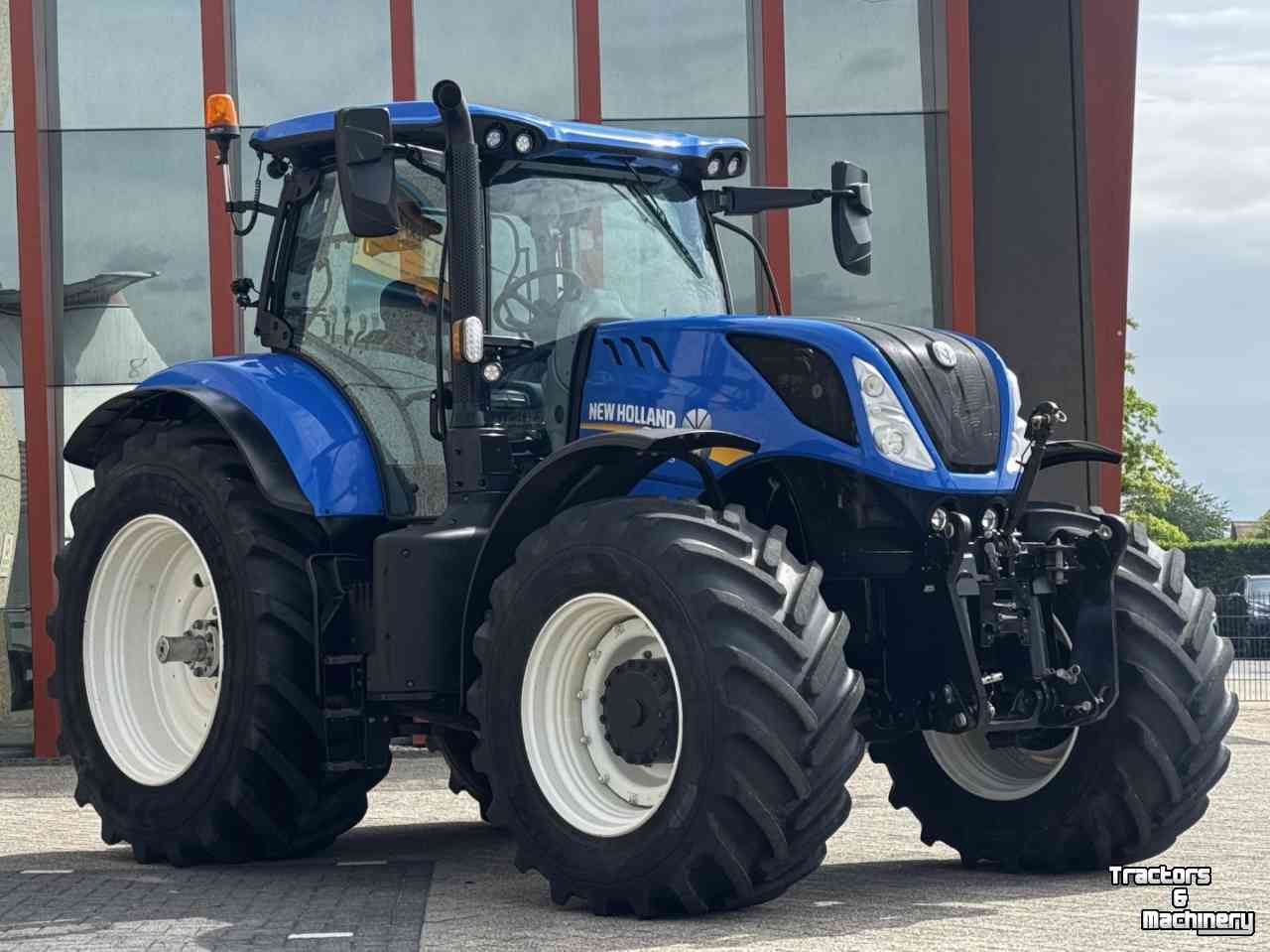 Schlepper / Traktor New Holland T7.245PC Stage V Fronthef Lucht Hydr rem  GPS 50km