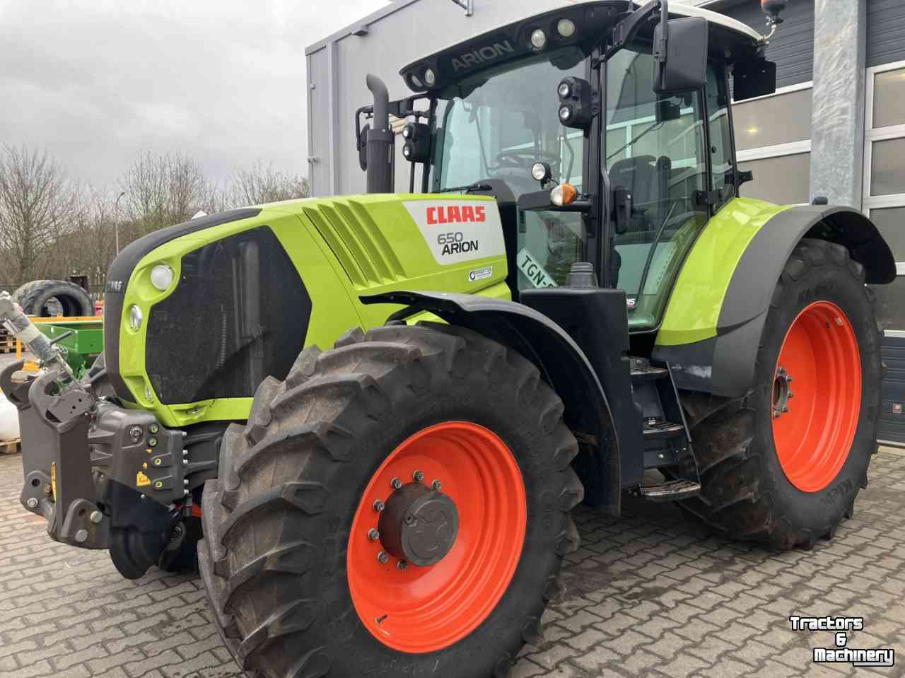 Schlepper / Traktoren Claas Arion 650 CEBIS