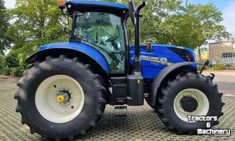 Schlepper / Traktoren New Holland T7.230 PC