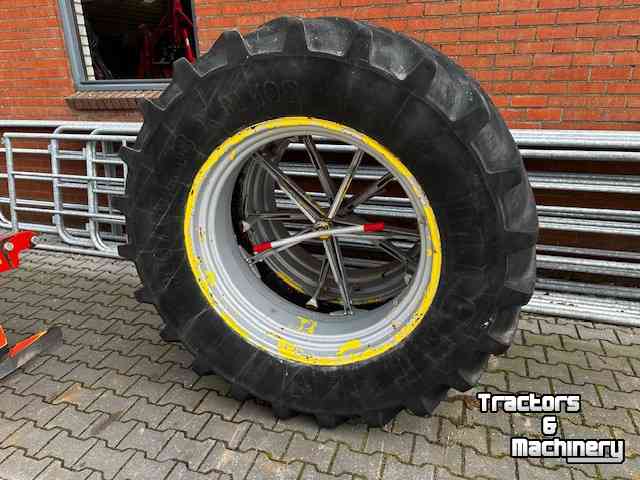Räder, Reifen, Felgen & Distanzringe Michelin 540/65x38 Dubbellucht set 5-ster