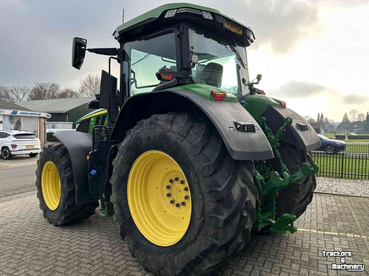 Schlepper / Traktor John Deere 7R 270