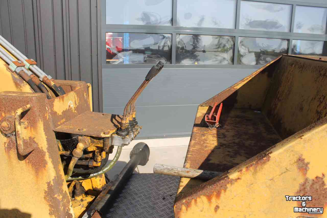 Bagger / Baggermaschine  Griesser 1614 getrokken kraan graafmachine op wielen met knijperbak