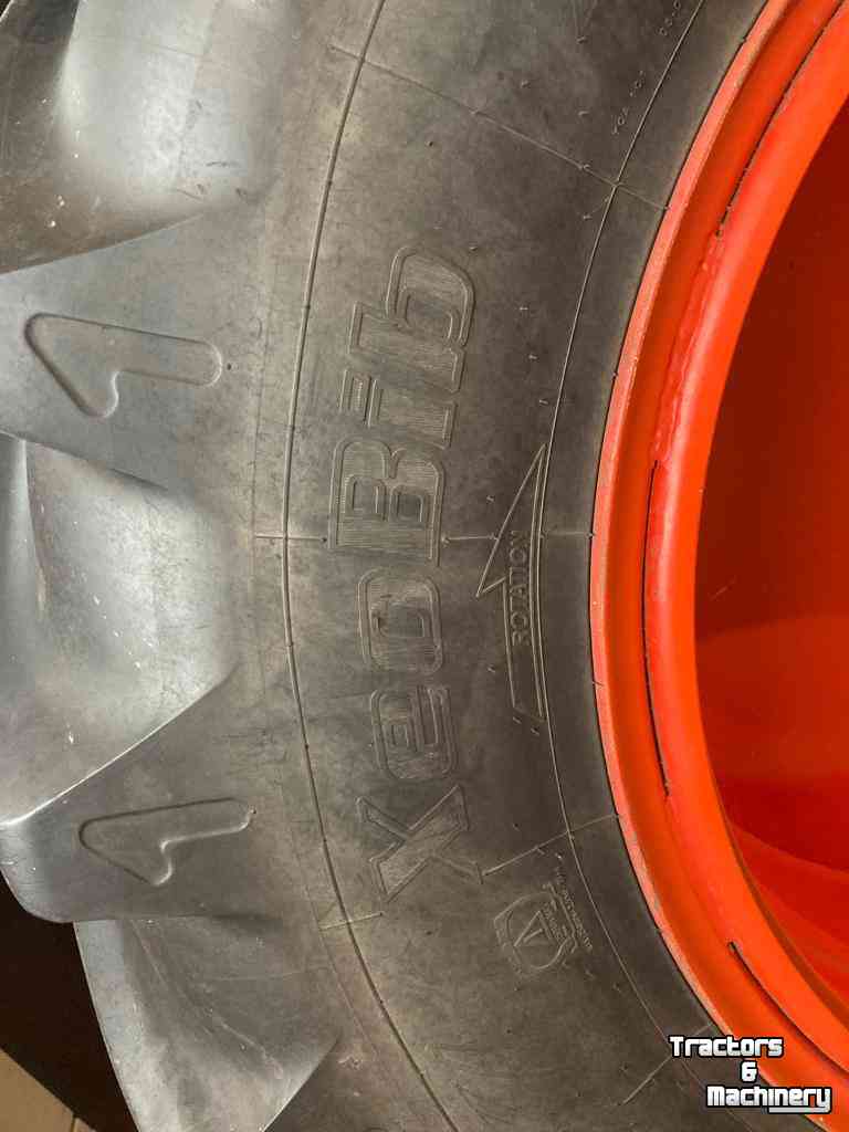 Räder, Reifen, Felgen & Distanzringe Michelin 520/60/28 en 650/60/38