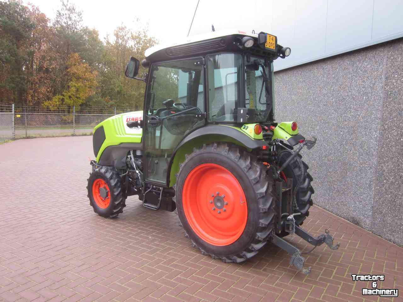 Obsttraktor Claas CLAAS NEXOS 230 VE
