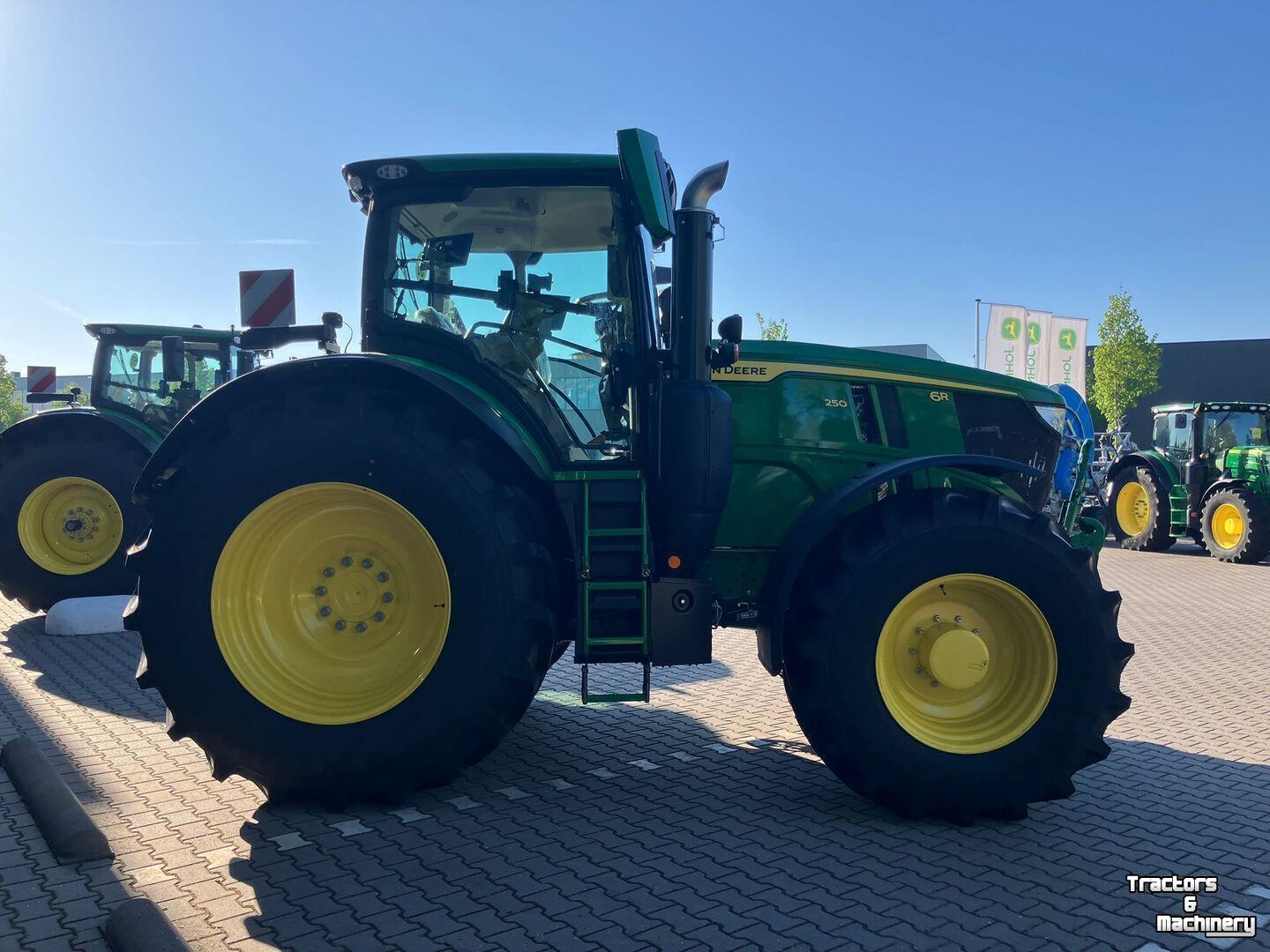 Schlepper / Traktor John Deere 6R 250