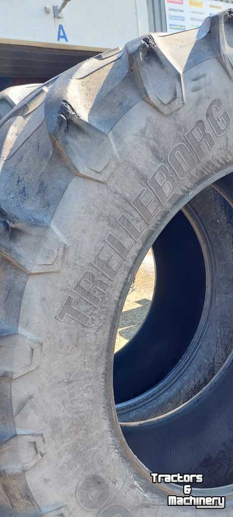 Räder, Reifen, Felgen & Distanzringe Trelleborg 650/65R42 TM800 1,5 cm profiel