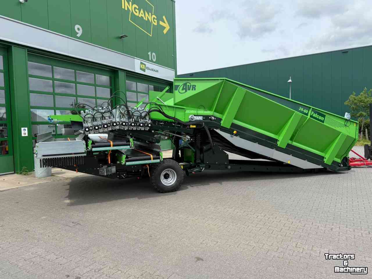 Annahmebunker AVR Falcon 24-60 cvu met presenteerband