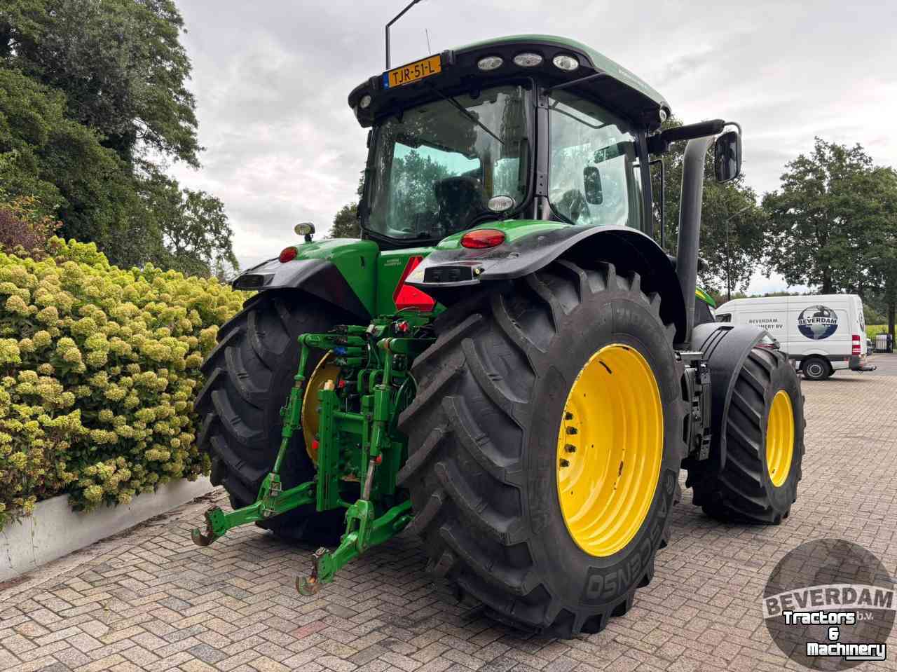 Schlepper / Traktor John Deere 7230R