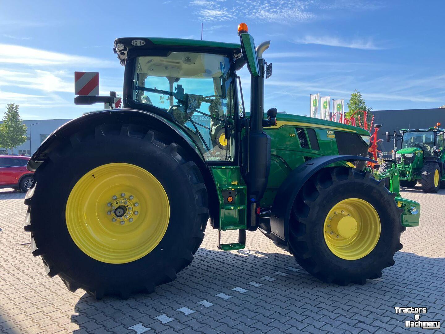 Schlepper / Traktor John Deere 6R 215