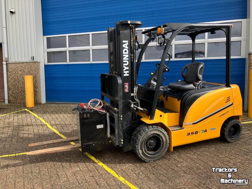 Gabelstapler Hyundai 35B-7A