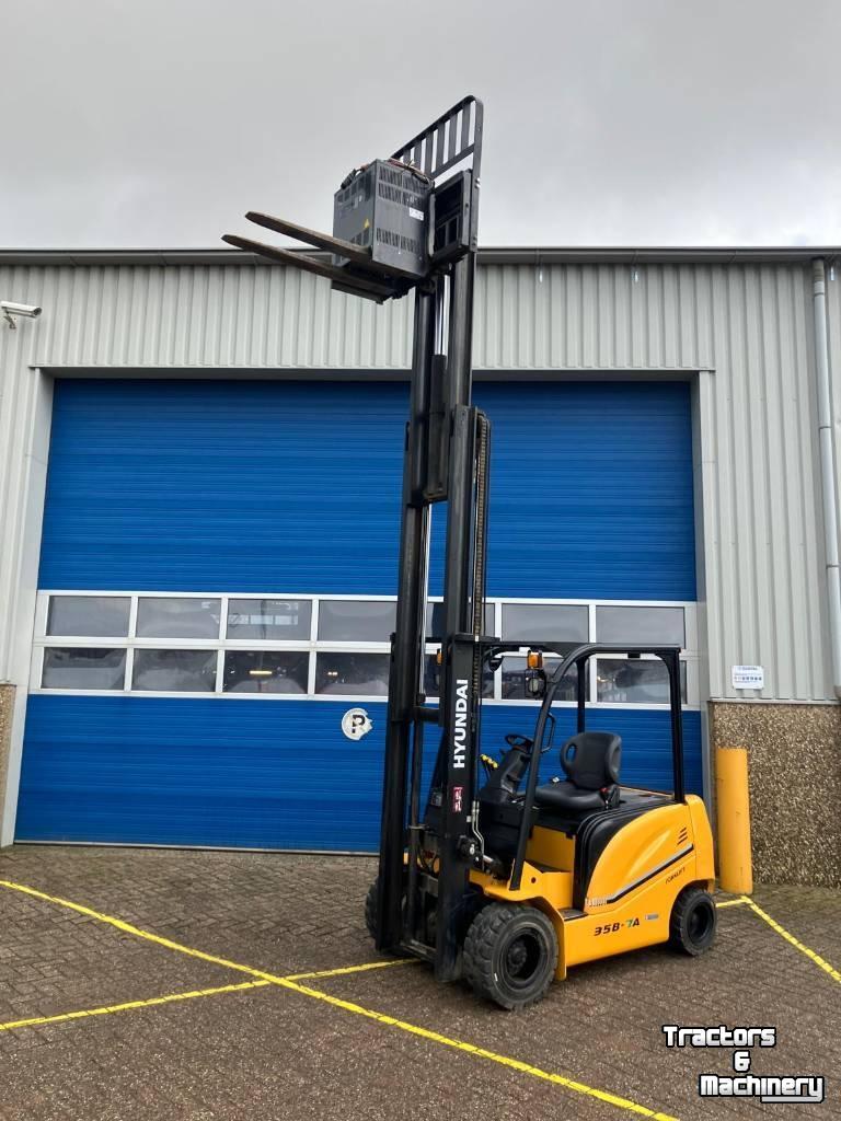 Gabelstapler Hyundai 35B-7A