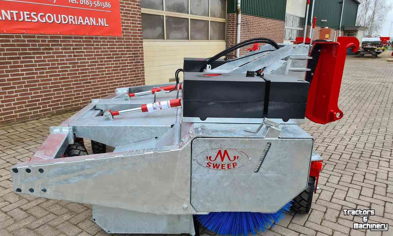 Kehrmaschine M-Sweep HSTV800P Veegmachine / Veegborstel