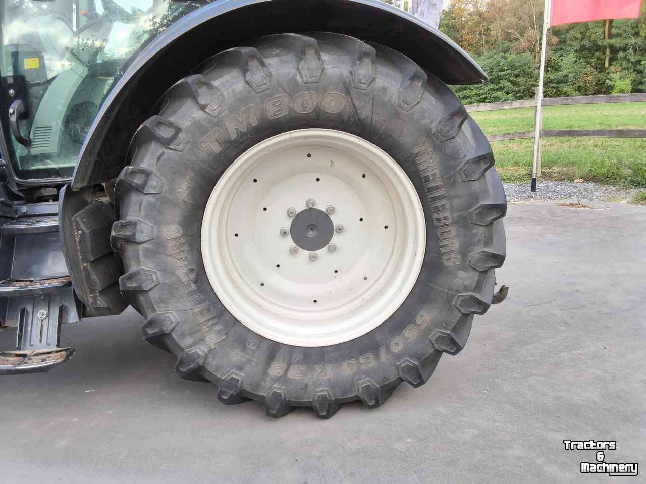 Schlepper / Traktor Valtra N134 Direct