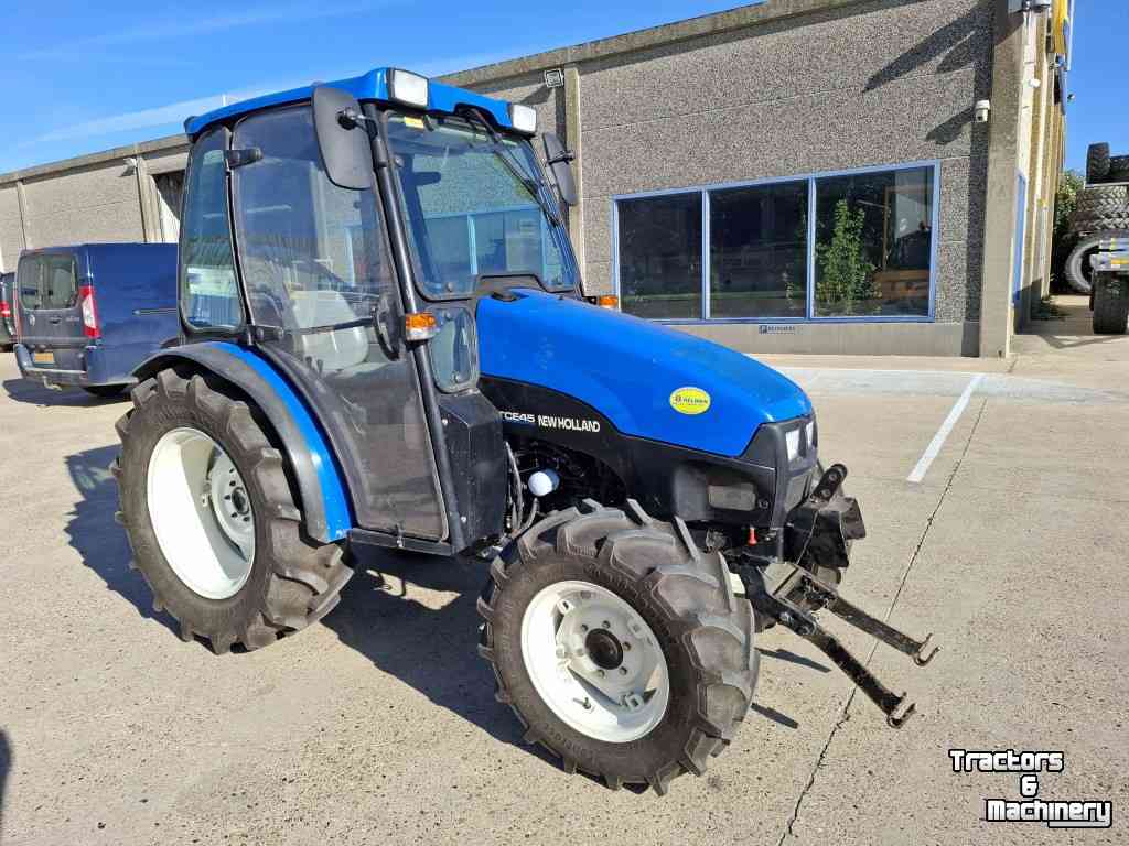 Gartentraktoren New Holland TCE 45 met fronthef en -PTO