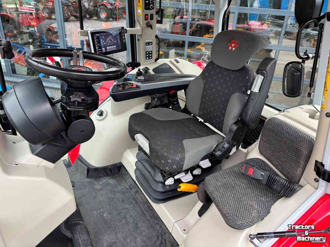 Schlepper / Traktor Massey Ferguson 7S.180 DYNA- VT EXCLUSIVE