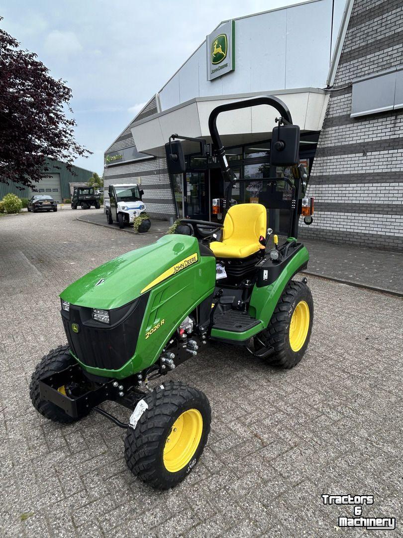 Obsttraktor John Deere 2026R