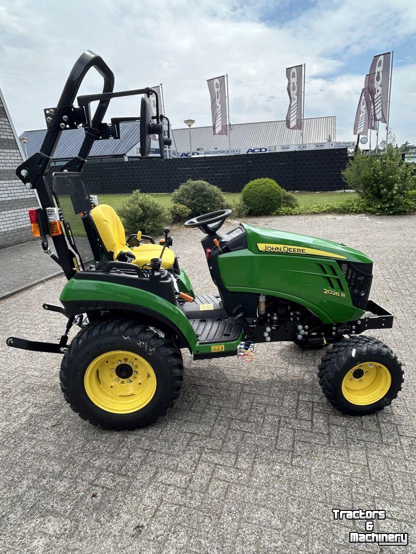 Obsttraktor John Deere 2026R