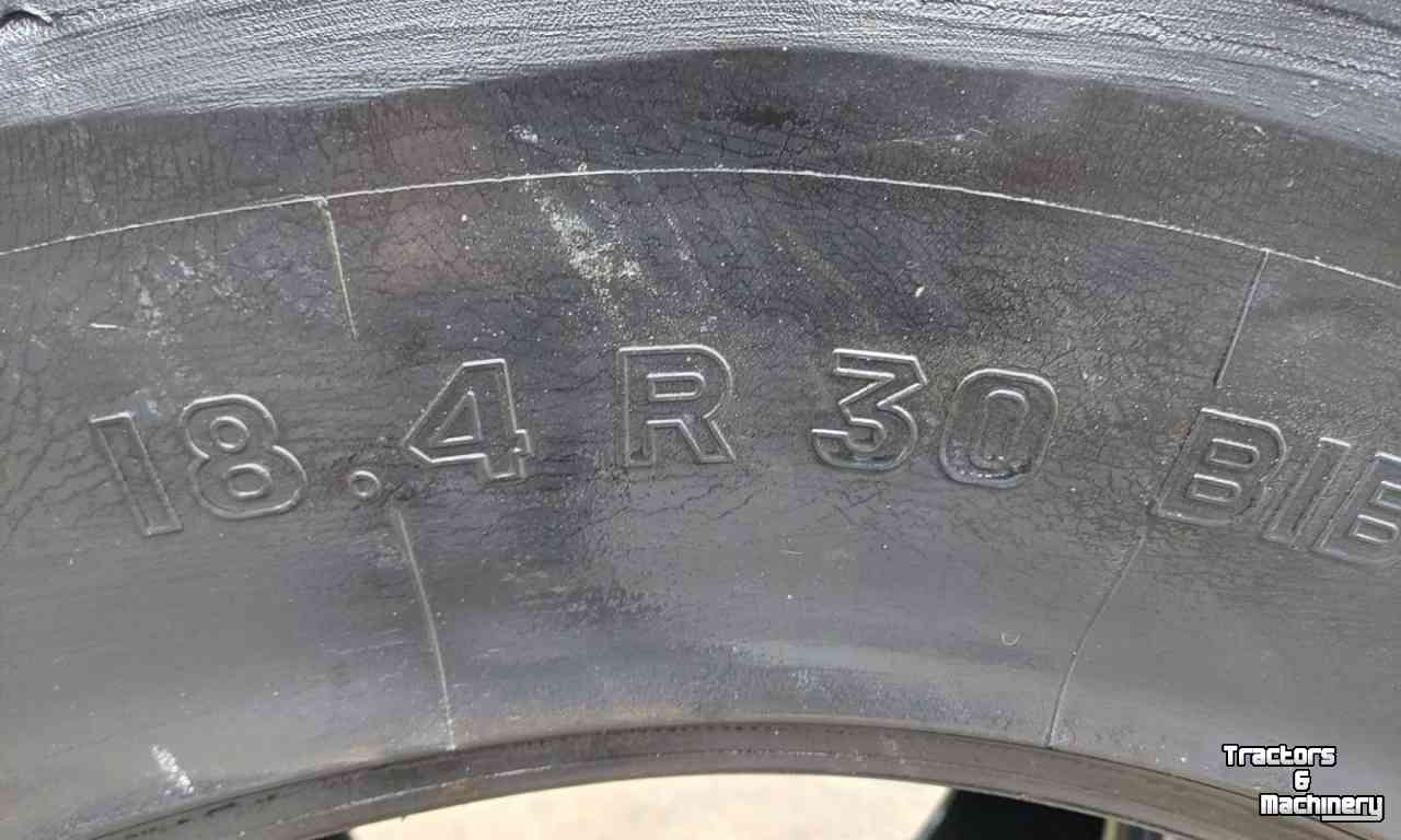 Räder, Reifen, Felgen & Distanzringe Michelin 18.4R30 Gazonbanden