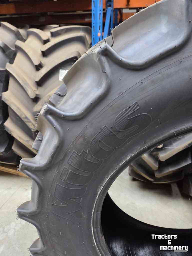 Räder, Reifen, Felgen & Distanzringe Mitas 420/85R38 AC85 eerste montage