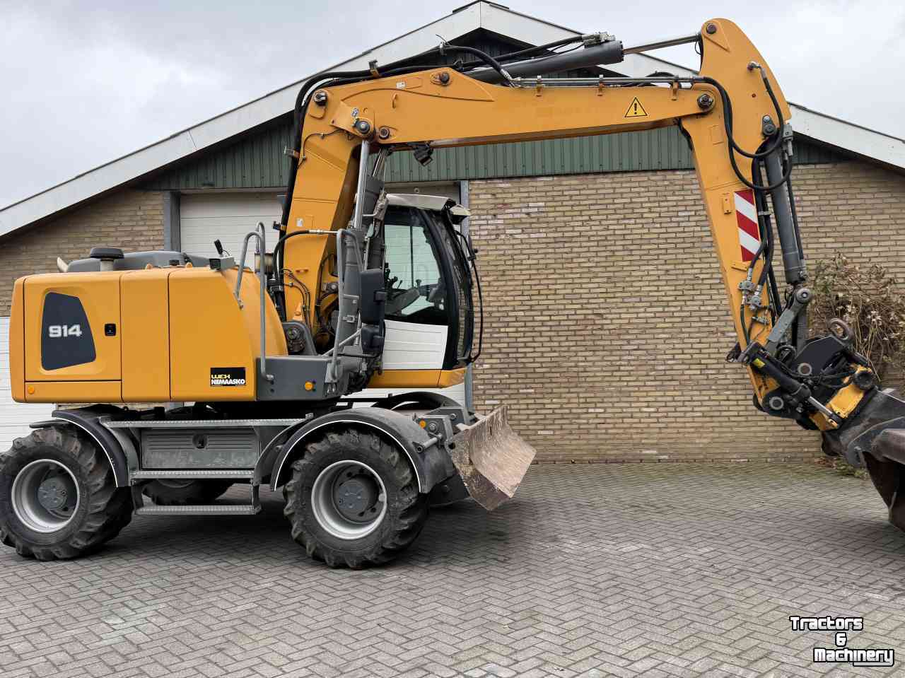 Bagger / Baggermaschine Liebherr A914 met Engcon draaikantelstuk