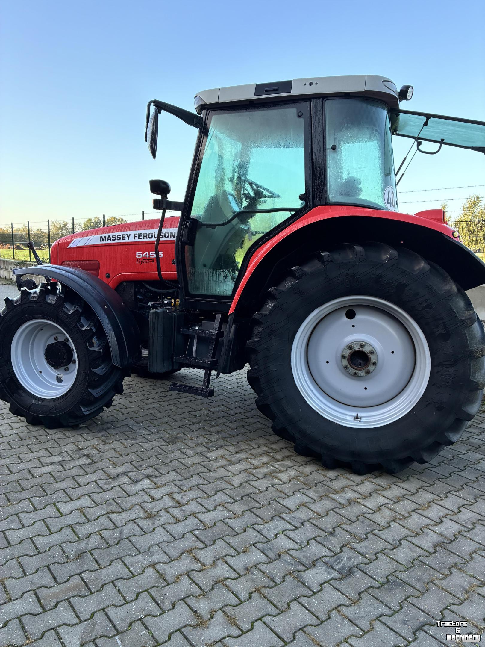 Schlepper / Traktor Massey Ferguson 5455 Dyna4