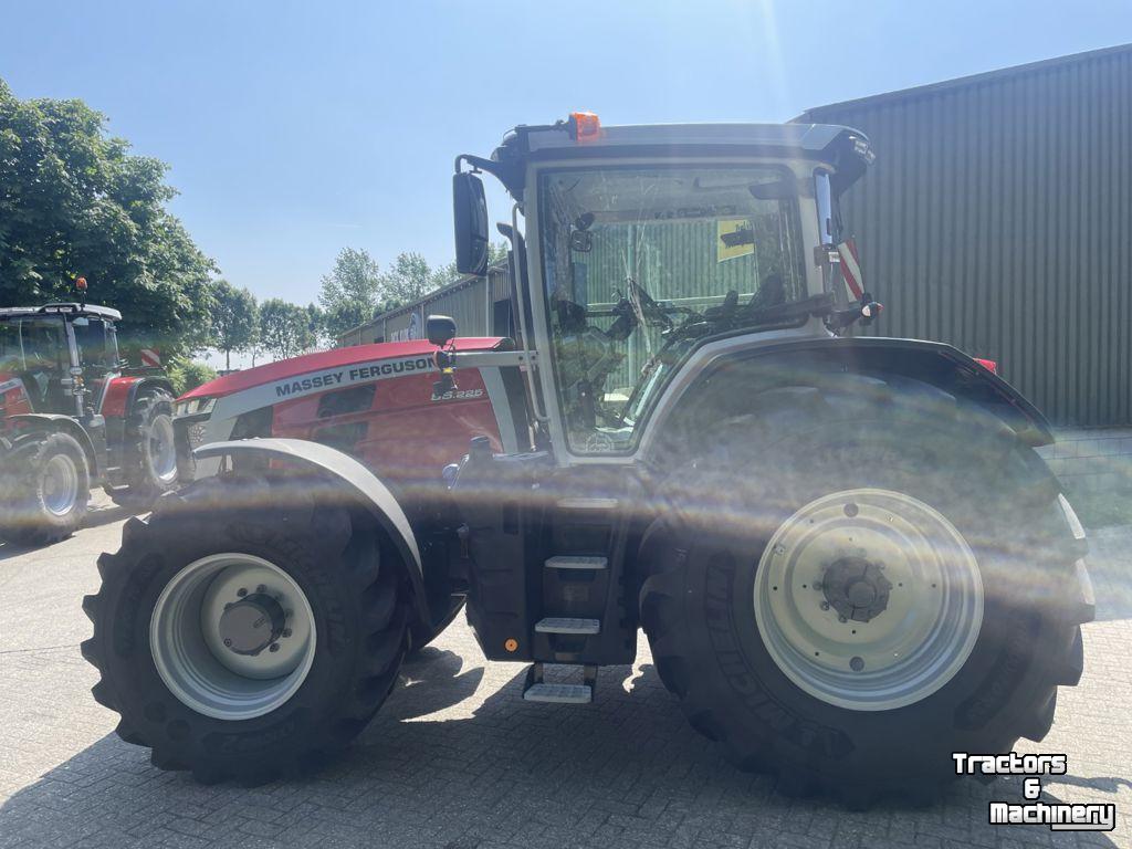 Schlepper / Traktor Massey Ferguson MASSEY FERGUSSON 8S.225 DYNA-VT EXCL