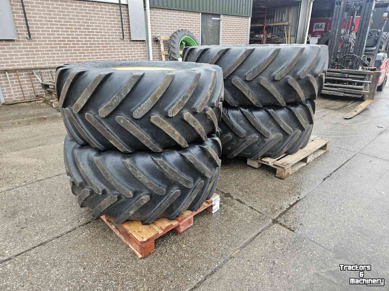 Räder, Reifen, Felgen & Distanzringe Michelin Bandenset John Deere 3350. 600/65R38 540/65R24