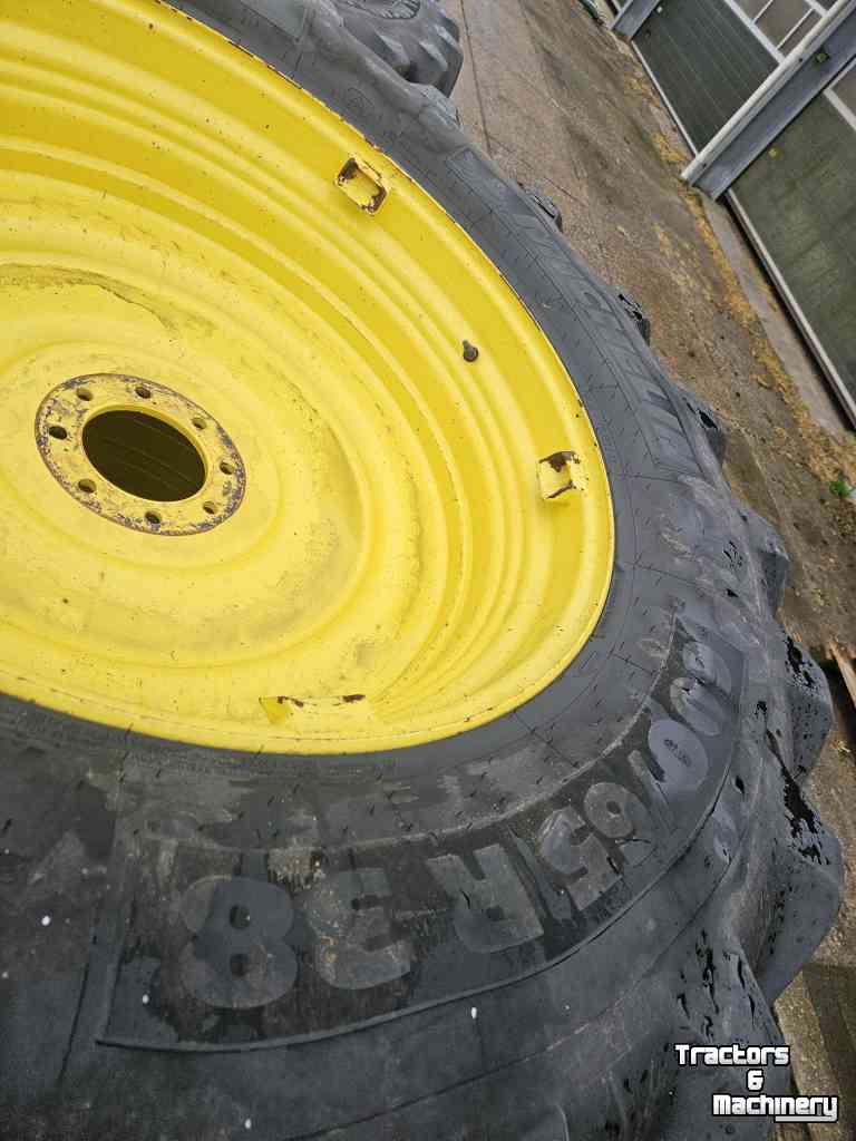 Räder, Reifen, Felgen & Distanzringe Michelin Bandenset John Deere 3350. 600/65R38 540/65R24