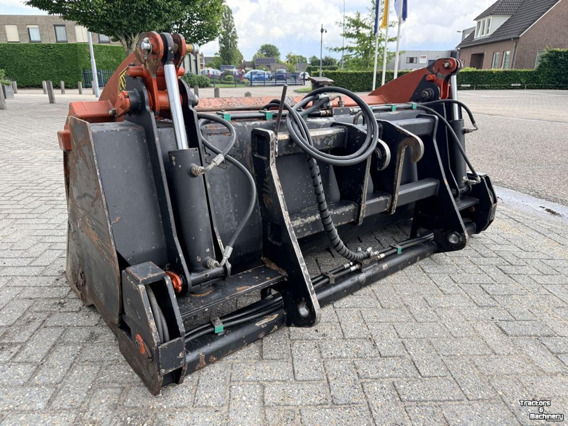 Radlader Hekamp Hoogkiepbak 220
