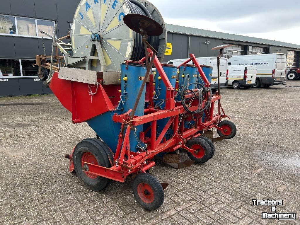 Kartoffellegemaschine Gruse Aardappelpootmachine
