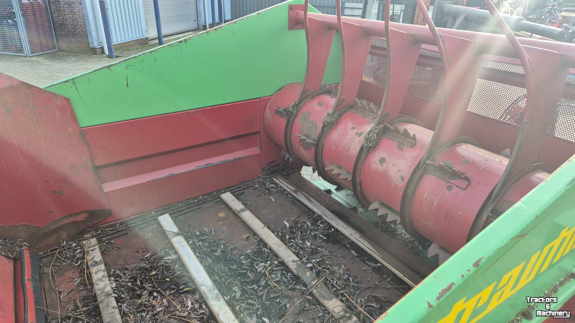 Siloblockschneider Strautmann Blokkenwagen