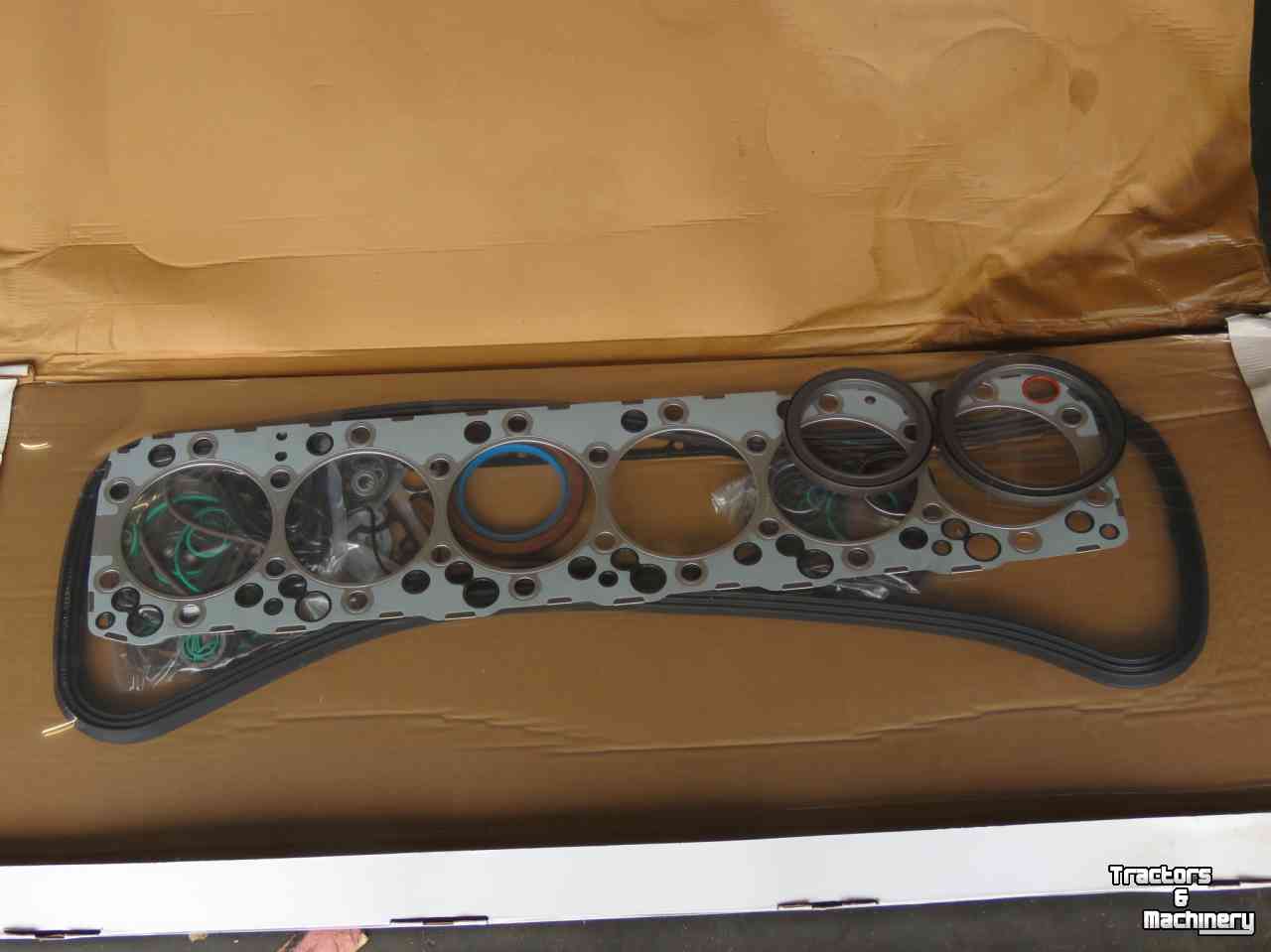 Mähdrescher New Holland Motor revisie set F2CFA613B Parts nr:8094354