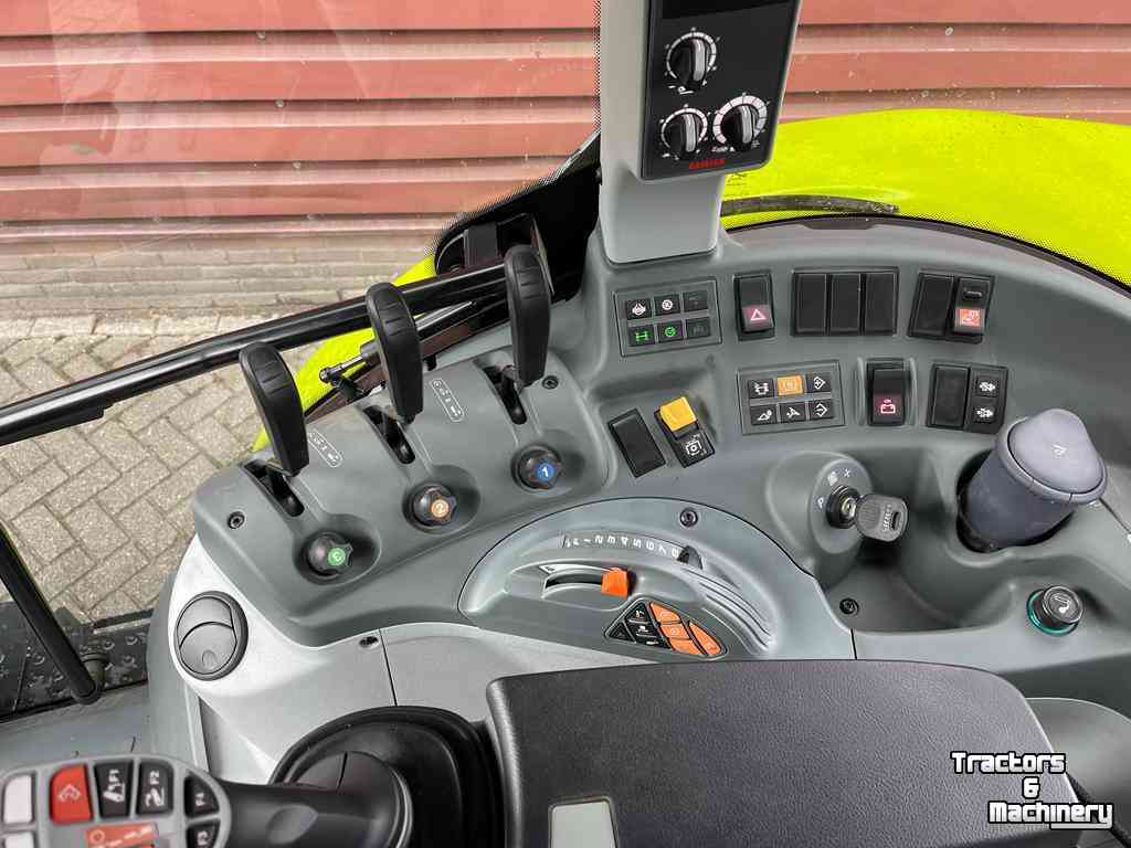 Schlepper / Traktor Claas Arion 420