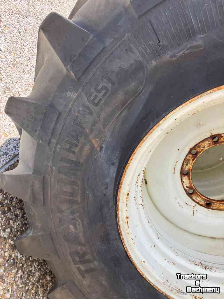 Räder, Reifen, Felgen & Distanzringe Vredestein Set TRAXION HARVEST 800/65R32 compleet op Velg aansluiting 280/335/10gaats
