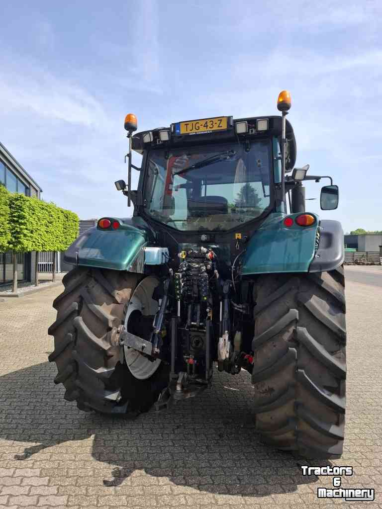 Schlepper / Traktoren Valtra T202