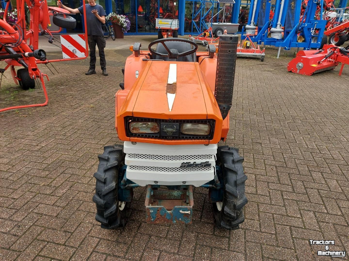 Obsttraktor Kubota  B1600DT 4WD