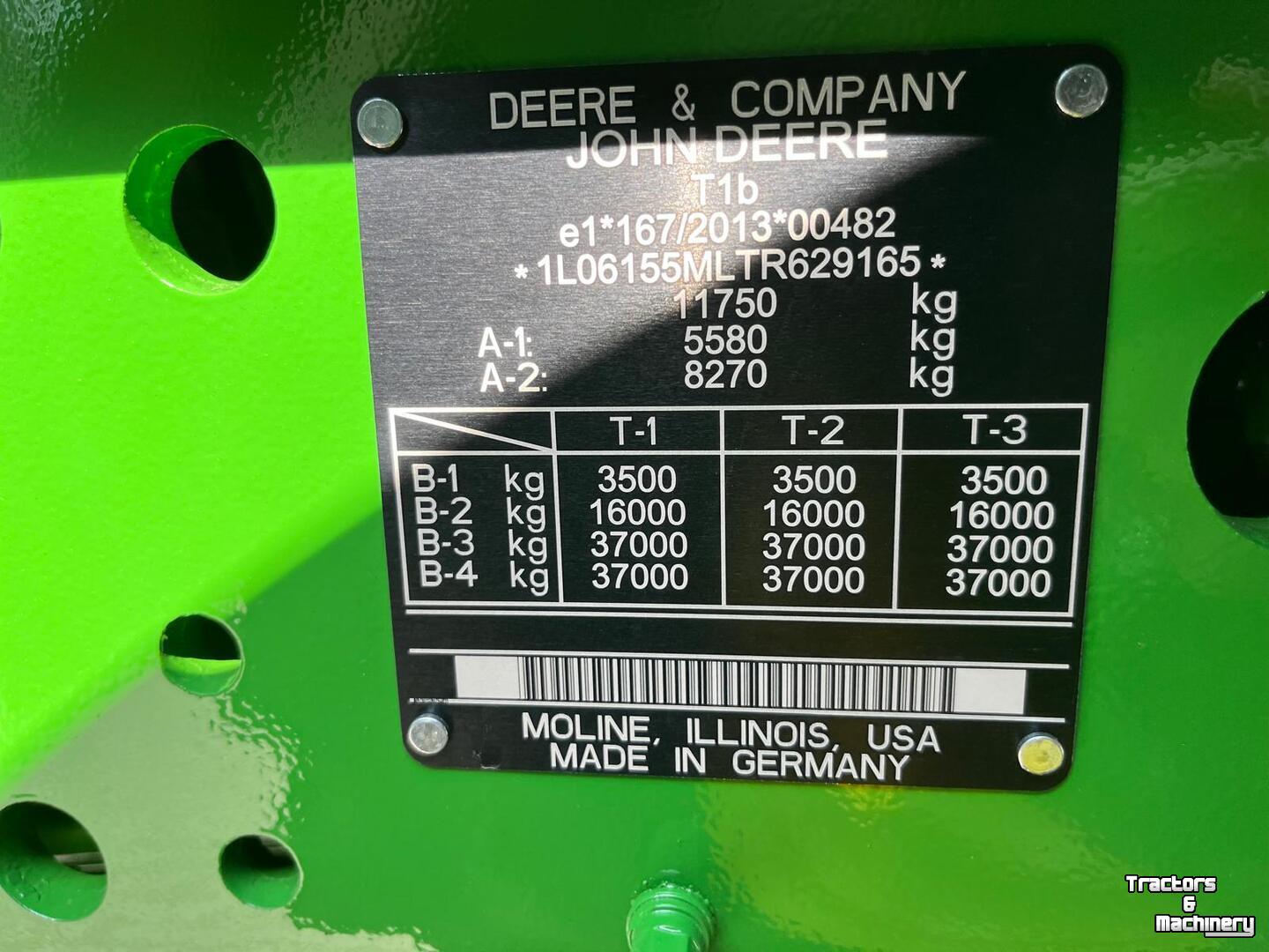 Schlepper / Traktor John Deere 6M 155
