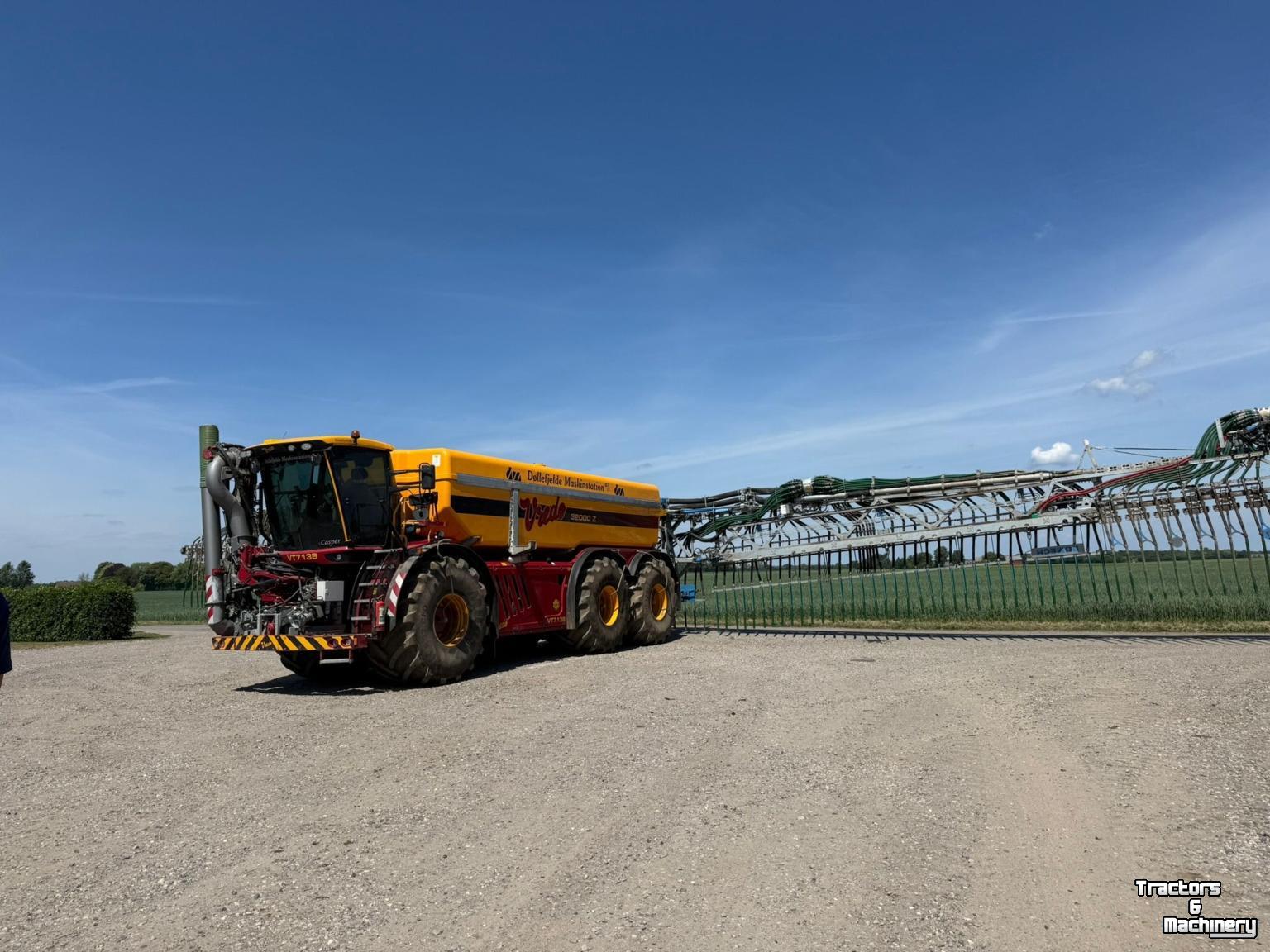 Gülletankwagen / Güllefässer Vredo VT7138 incl. Bomech 36m