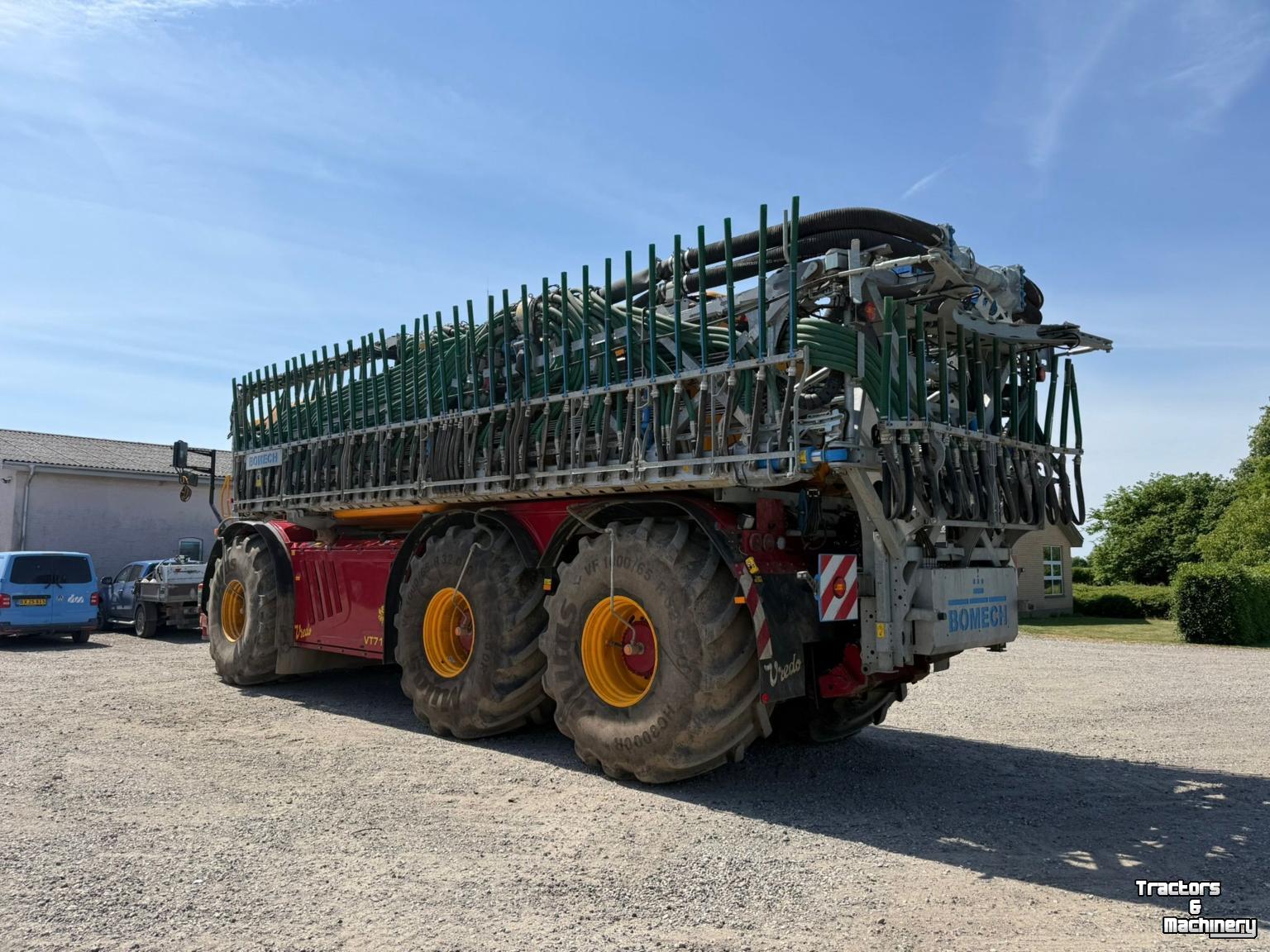 Gülletankwagen / Güllefässer Vredo VT7138 incl. Bomech 36m