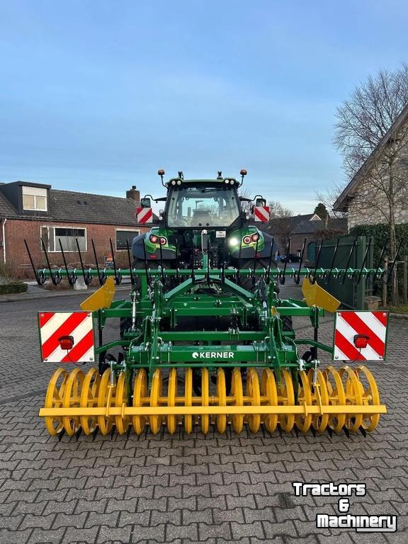 Grubber Kerner Corona 300 sterwiel cultivator